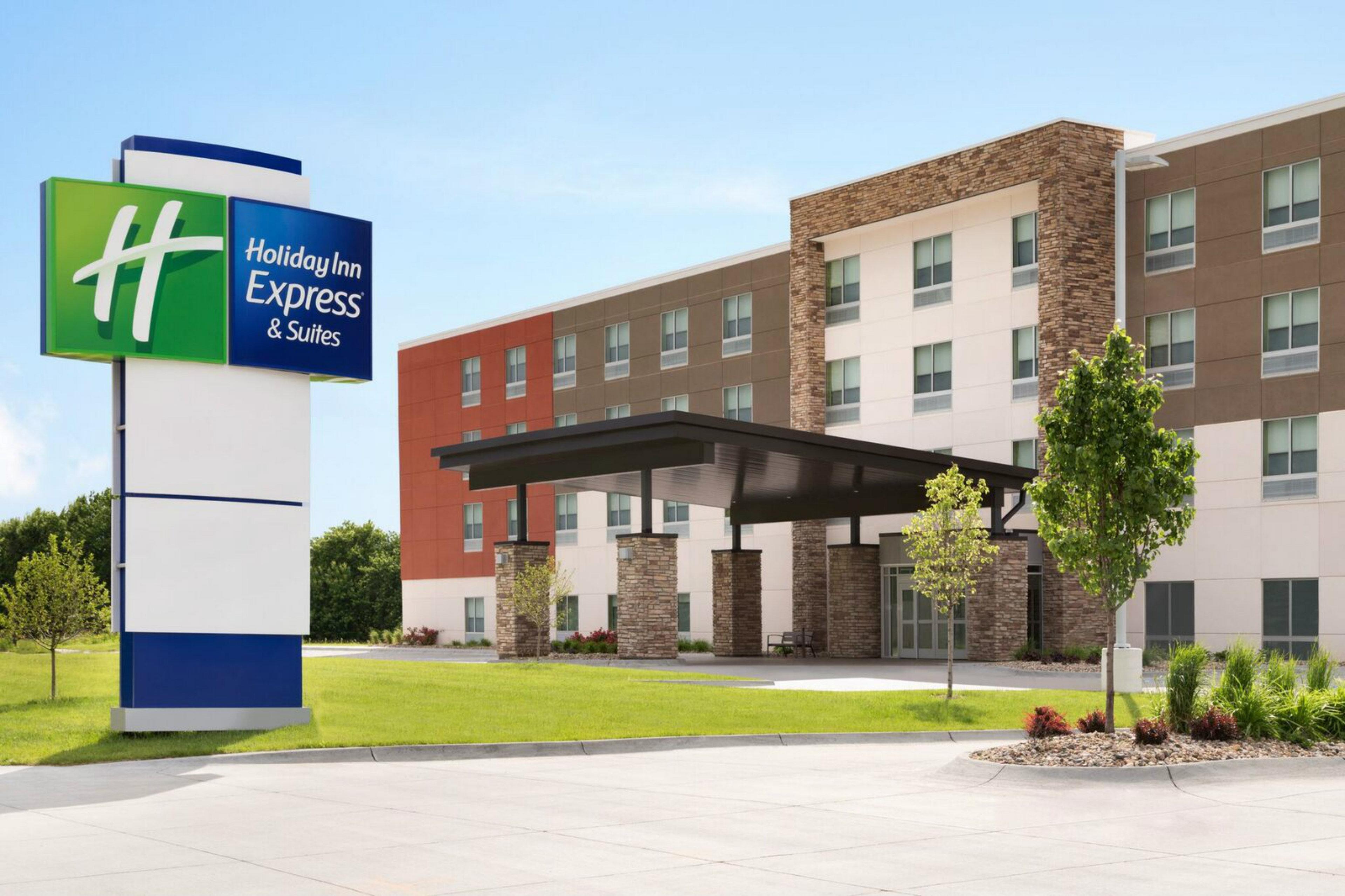 Holiday Inn Express & Suites - Nebraska City By Ihg Exterior photo